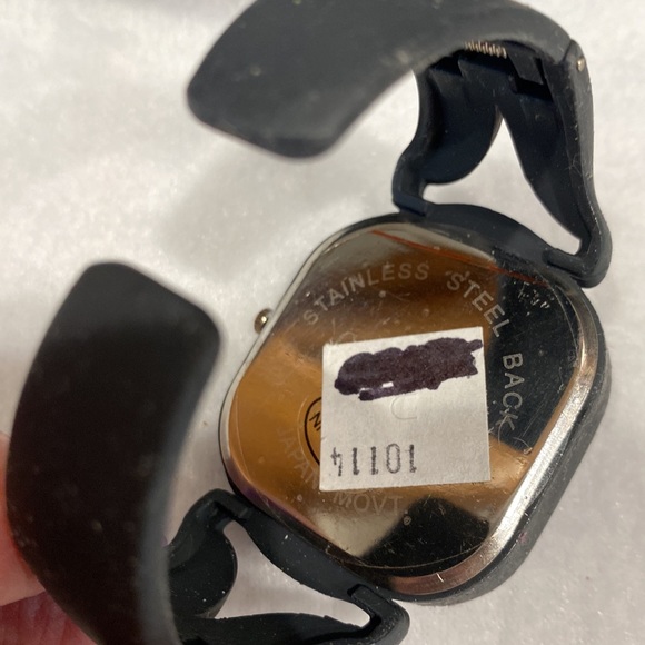 Geneva Quartz Black Gun Metal Boys watch with Stainless Steel Back! NWT! - Picture 7 of 11